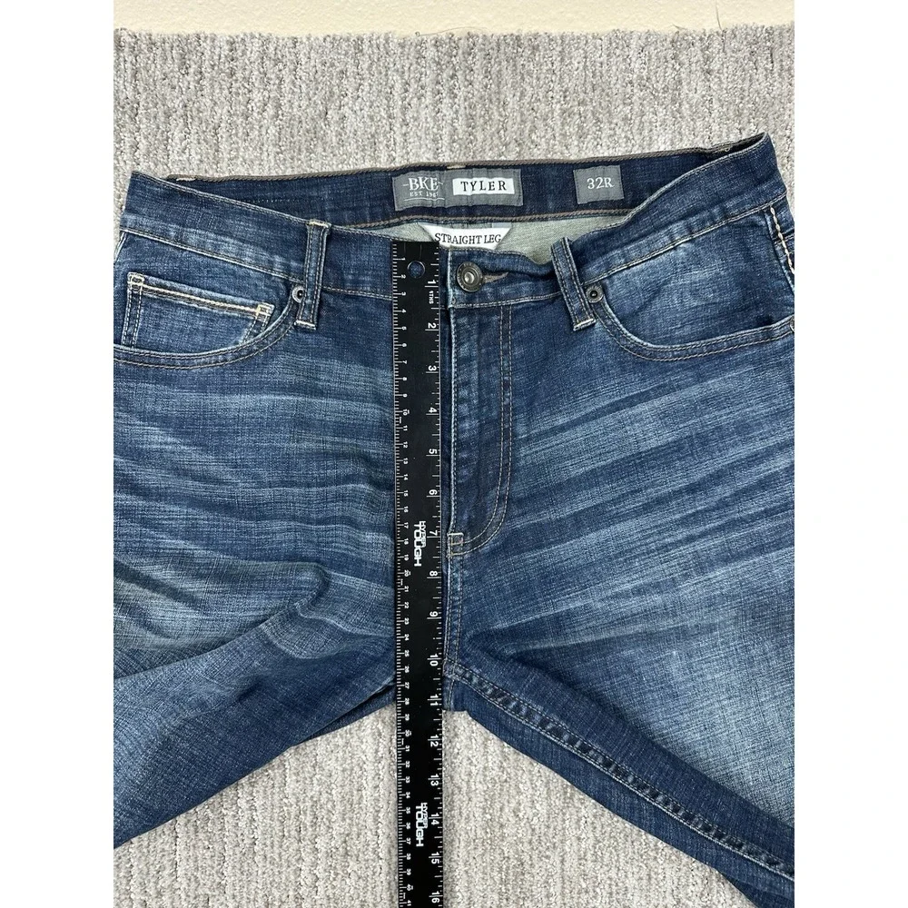 BKE Tyler Jeans Mens 32R (Fits 32x32) Blue Straight Leg Distressed Denim Stitch